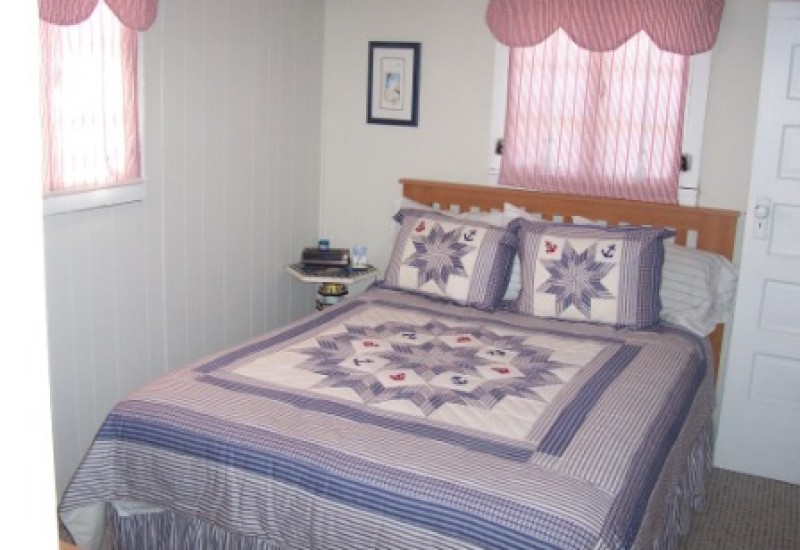 cabin bedroom